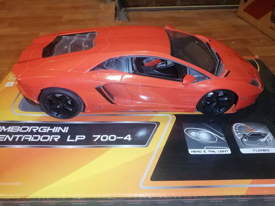 Машинка на радіоуправлінні "Lamborghini Aventador"