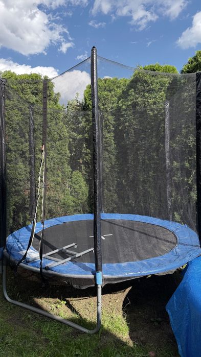 Sprzedam trampolinę w bardzo dobrym stanie