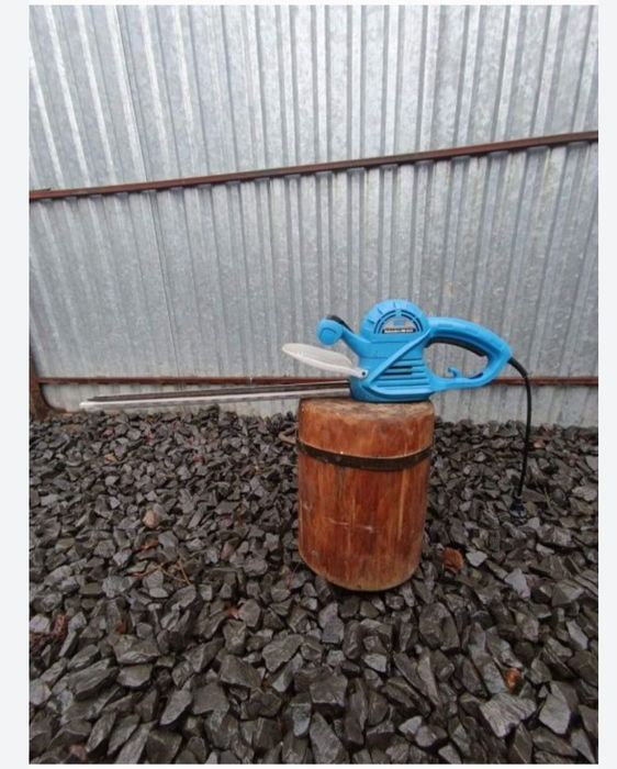 Кущоріз для живоплоту