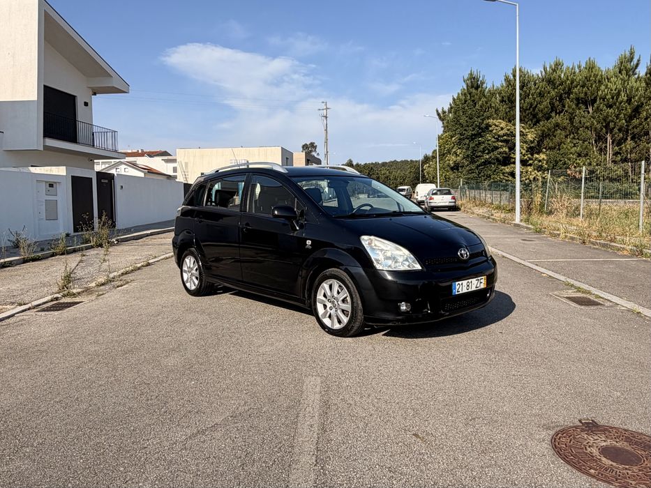 Toyota Corolla Verso D4D - 7 lugares