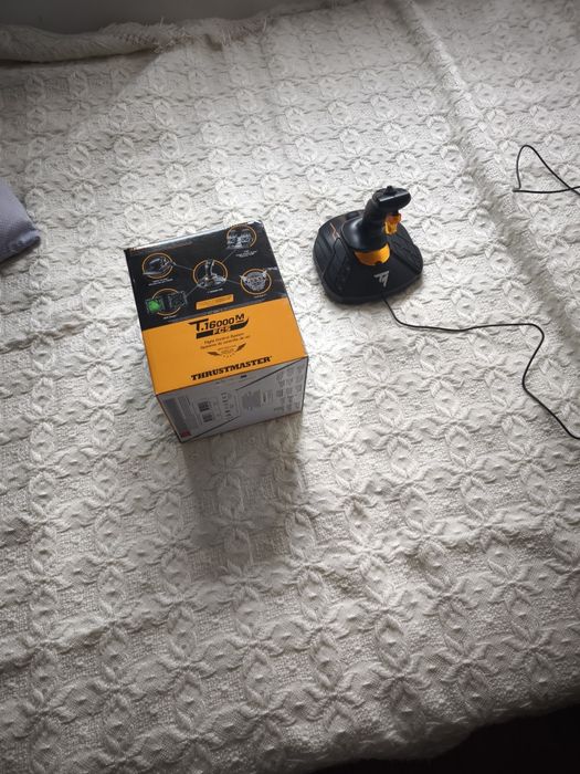 Thrustmaster T.16000M FCS