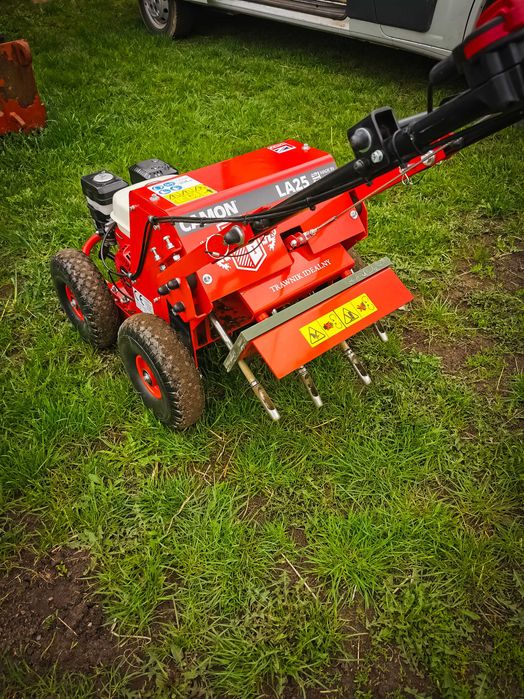 Aeracja rurkowa, Regeneracja, Wertykulacja, Koszenie trawnika.