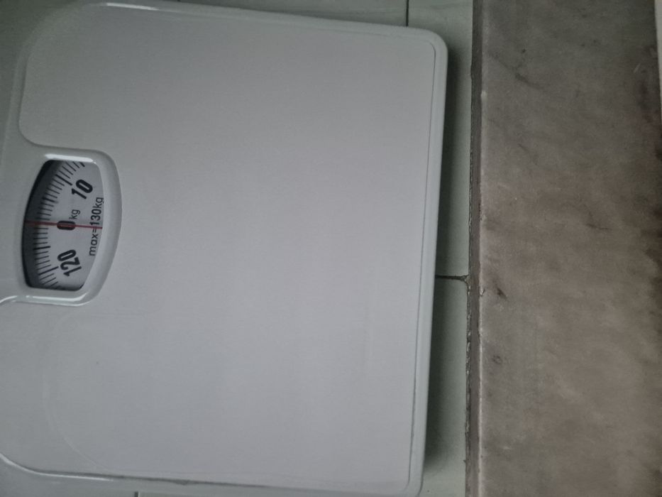 Balança da marca Kasa. Como nova.