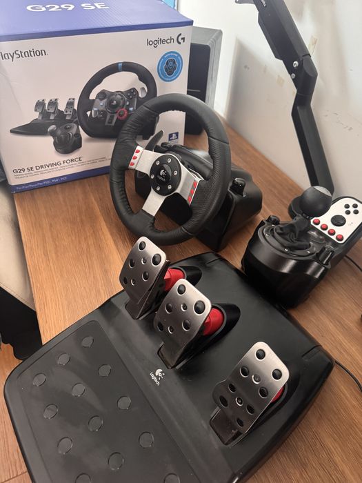 Logitech G27 Racing Wheel + Pedal & Stick