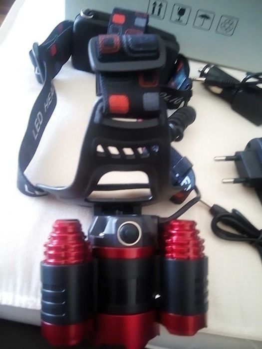 Lanterna Em aluminio lacado de led com bateria