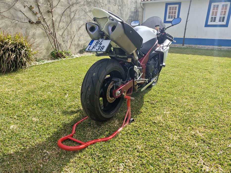 Yamaha YZF-R1 2011