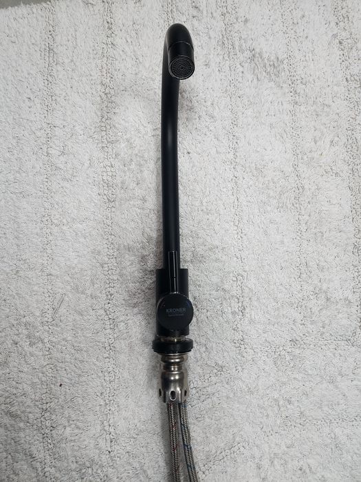 Змішувач кухонний чорний