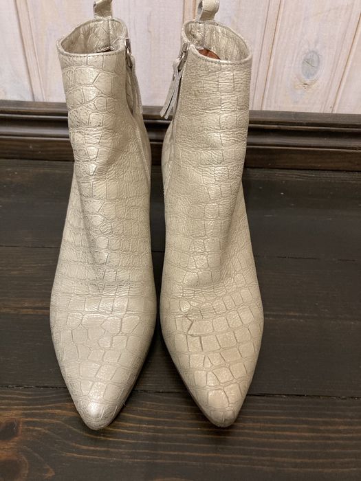 Ботінки жіночі Італія