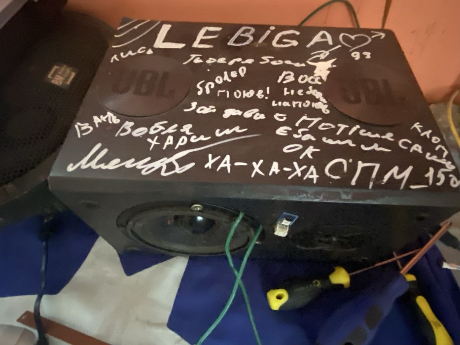 Продам колонки до машини
