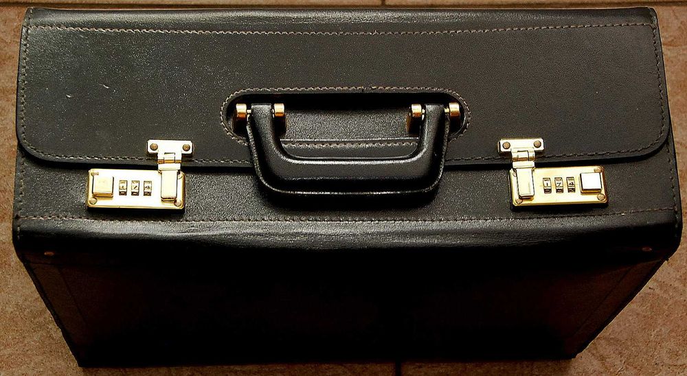 Neseser Attache Teczka aktówka dyplomatka na dokumenty