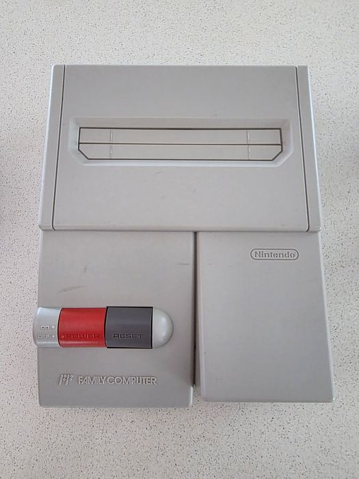 Consola Nintendo / consola Famicom Familv Computer (HVC-101)