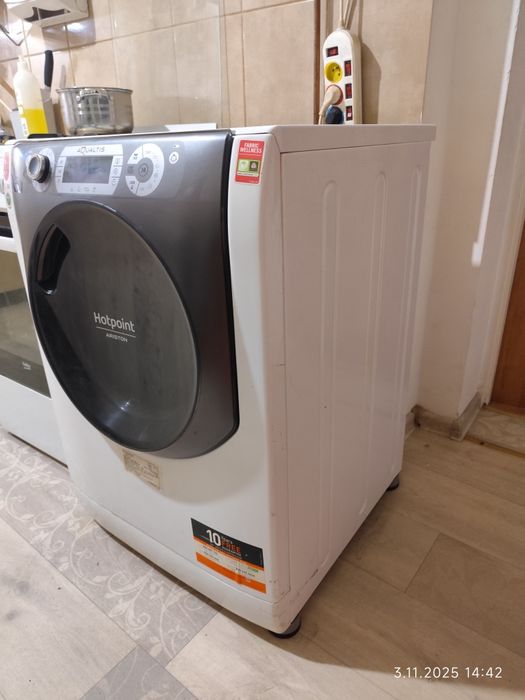 Pralko suszarka Hot Point Ariston Aqualitis 10kg uszkodzona