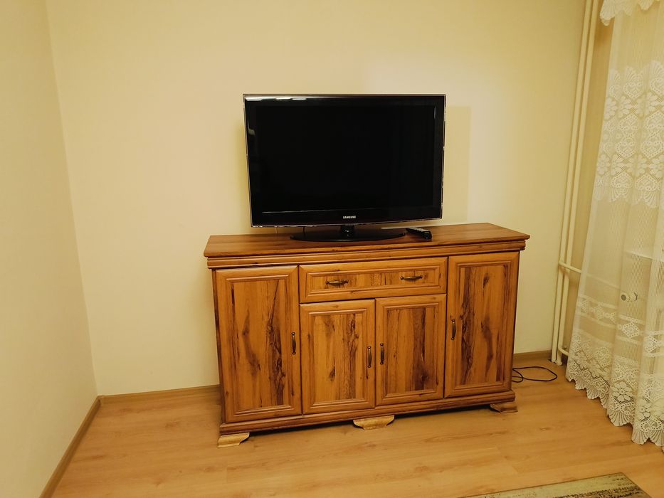 Sprzedam dużą komodę