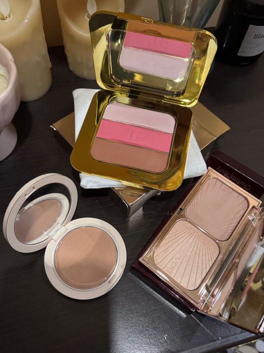 Палетка, палітра пудра, бронзер, румʼяна хайлайтер tom ford hourglass
