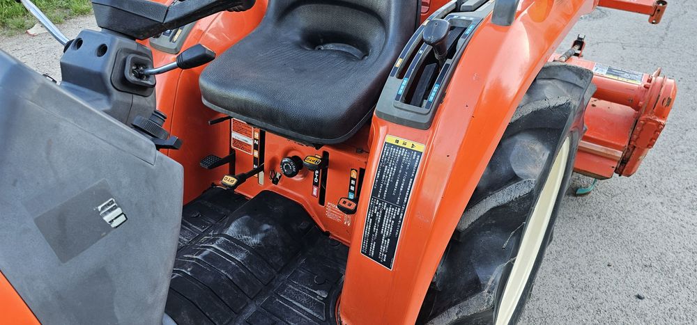 Kubota GT21 Мінітрактор Трактор