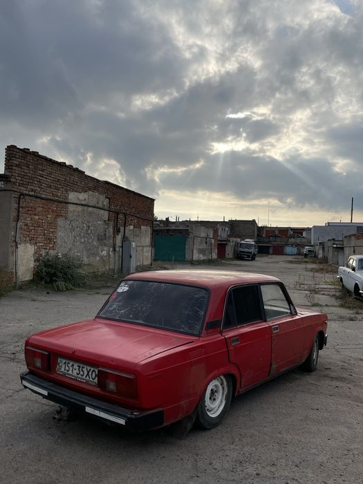 продам ваз 2105 срочно