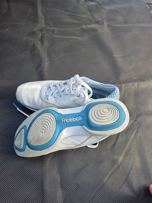Buty Reebok easytone do fitness. Rozmiar 39 stan idealny.