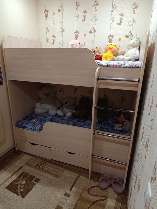 Дитяче двоярусне ліжко. Самовивіз