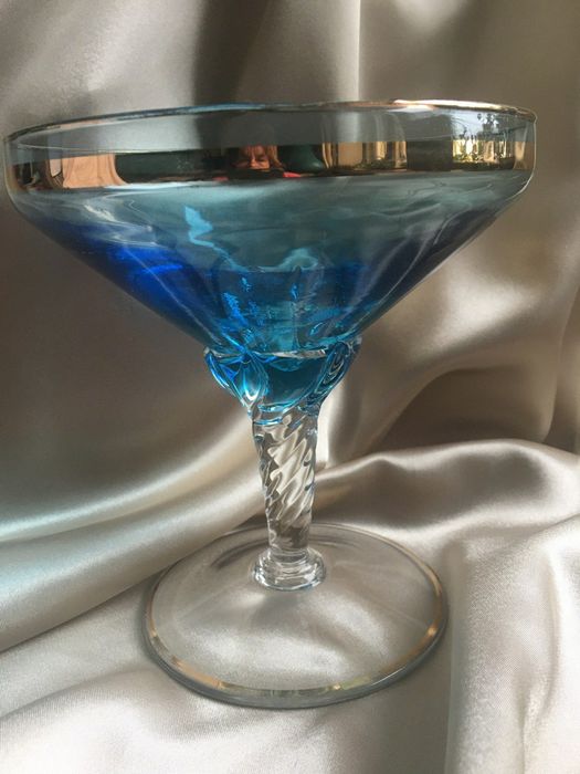 Тарелки Подставка Ваза Посуда