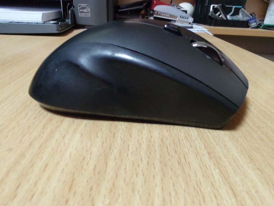 Продам мишку Logitech Performance MX