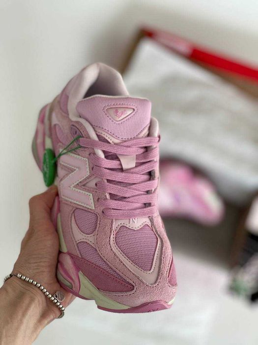 Женские кроссовки New Balance 9060 Pink Premium. 36-41