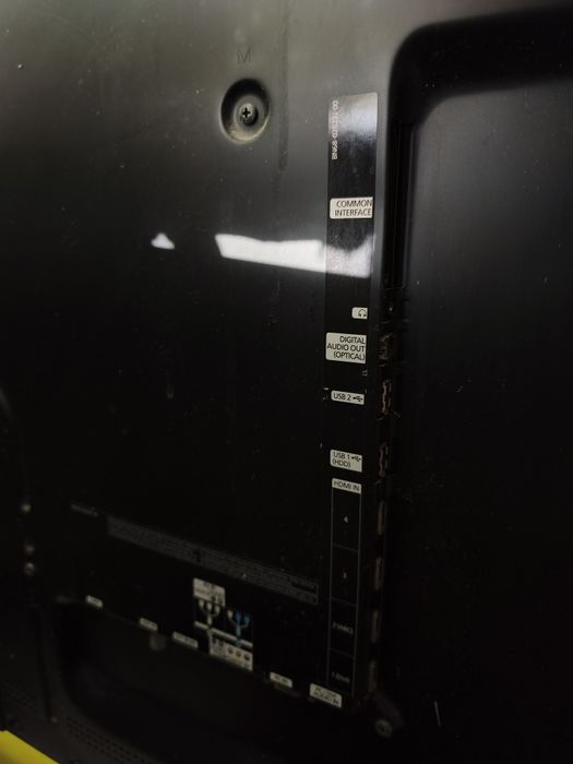 TV Plasma 50" (127 cm) — Para Peças/Reparaçao