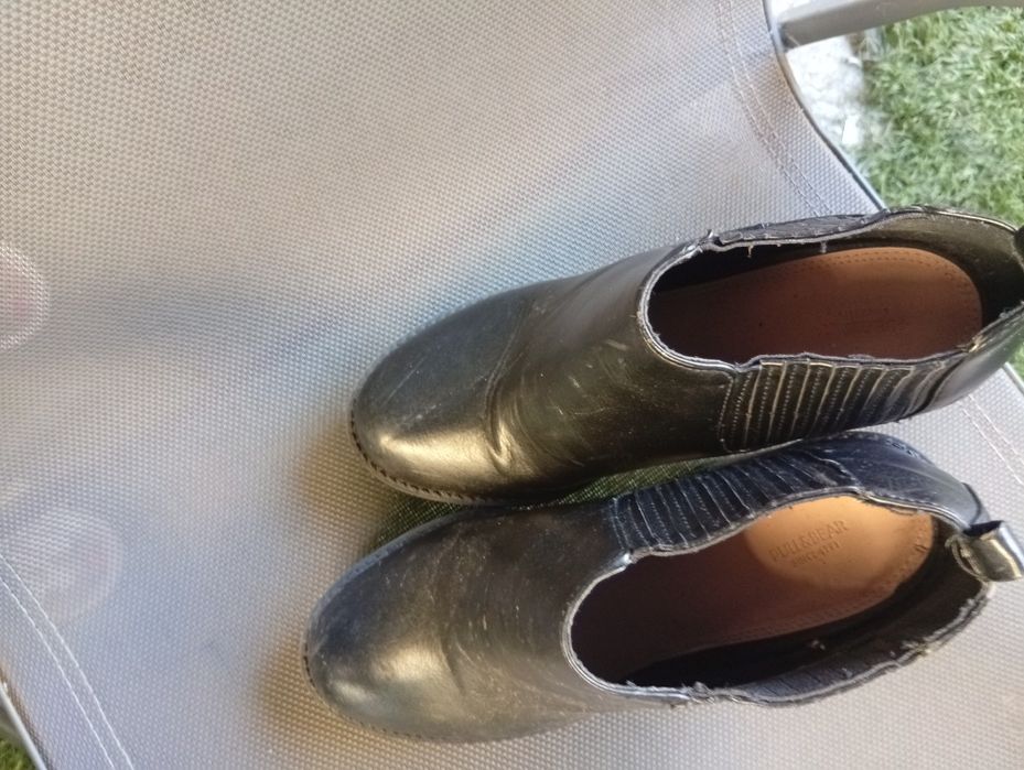 Sapatos botins com salto compensação