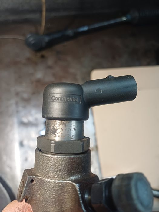 Injectores ford 1.8tdci  usados