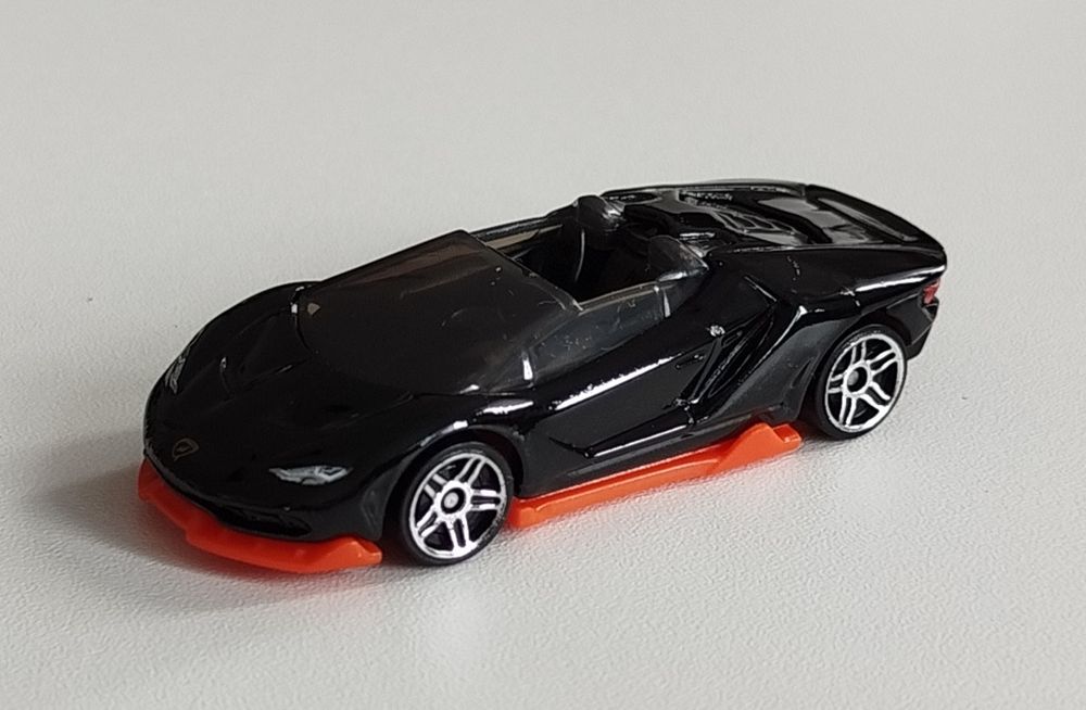 Hot Wheels '16 Lamborghini Centenario Roadster