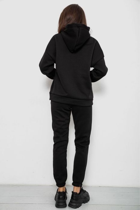 Жіночий спортивний костюм на флісі — тепло та комфорт