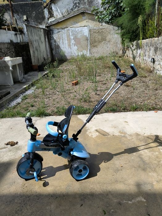 Triciclo 3-6 anos azul injusa City