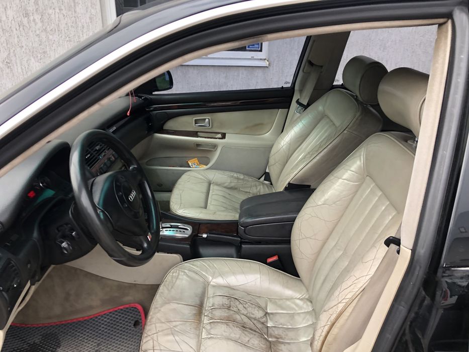Audi A8 D2 4.2 v8 quattro
