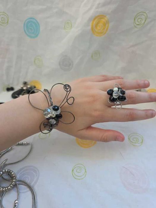 conjunto / lote pulseira + anel com flores / flor preto branco prateado