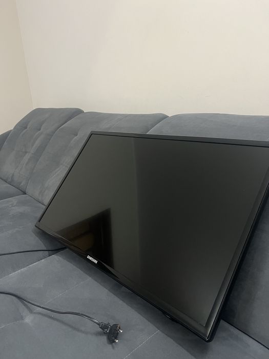 Телевізор самсунг 32