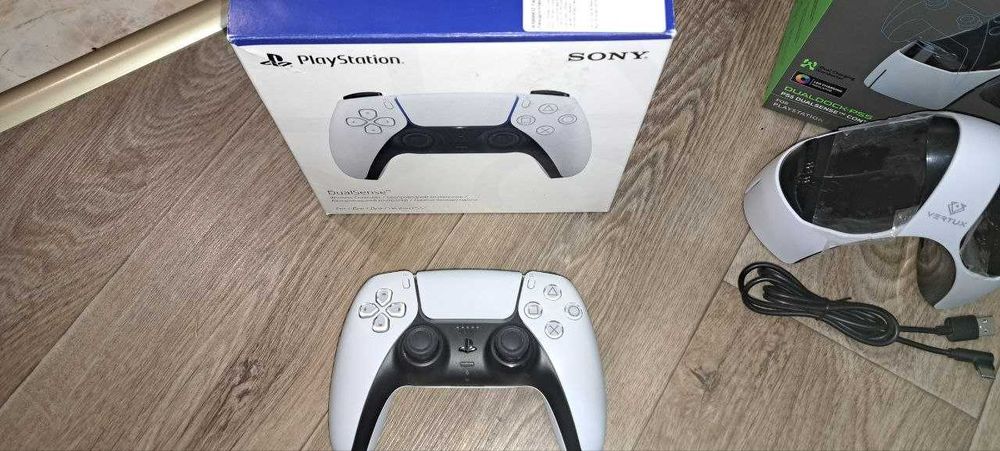 Джойстики PlayStation 5 DualSense + Зарядна станція Vertux