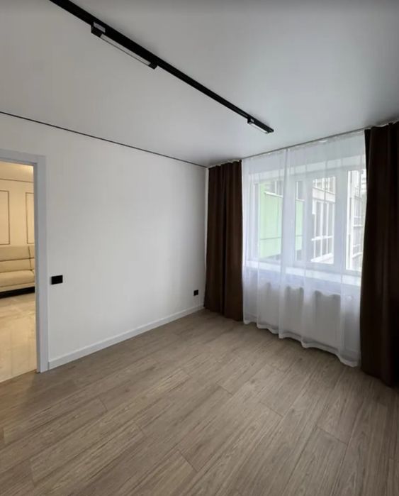 Продаж 3к квартири 102 кв. м на вул. Львівська