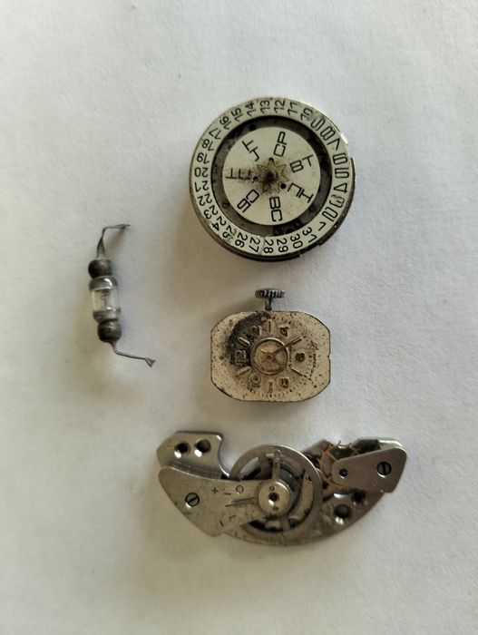 Часы механика запчасти