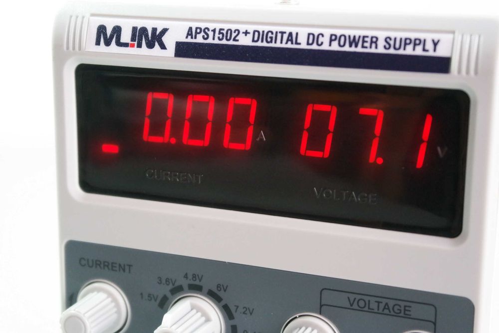 Fonte de Alimentação Regulada 15V 2A - MLINK