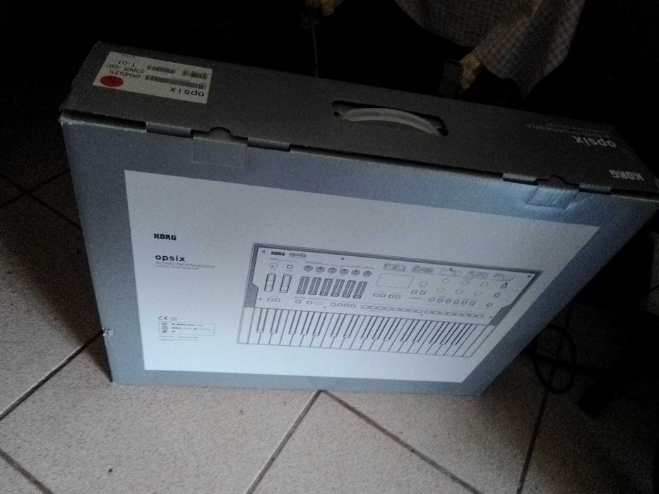 Pechincha! sintetizador korg opsix (novo)