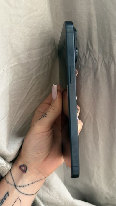 Продам IPhone 15 Pro Max