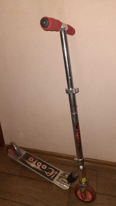 Дитячий самокат Cobra на 5-9 років