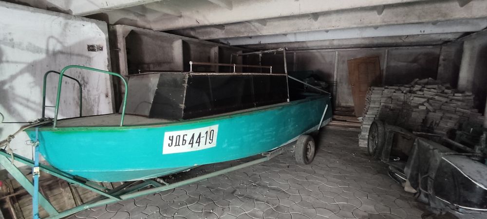 Лодка 6м. с каютой Мотор Mercury EFI60 Bigfoo