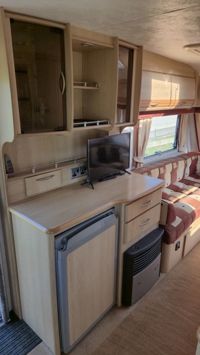 Przyczepa kempingowa Coachman Pastiche 420  Mover Przedsionek