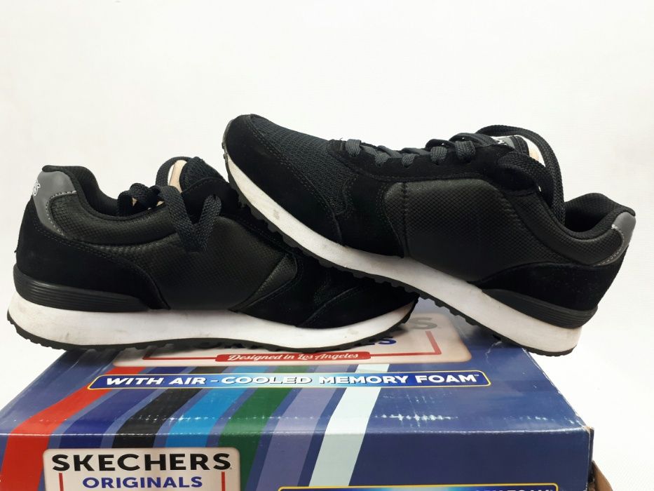 Sneakersy SKECHERS czarne memory foam 35