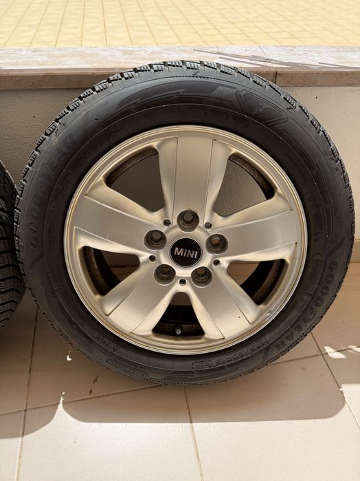 Jantes Mini Cooper com pneus de inverno
