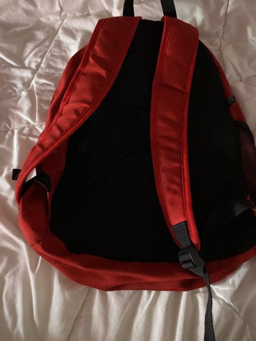 Mochila jordan em bom estado