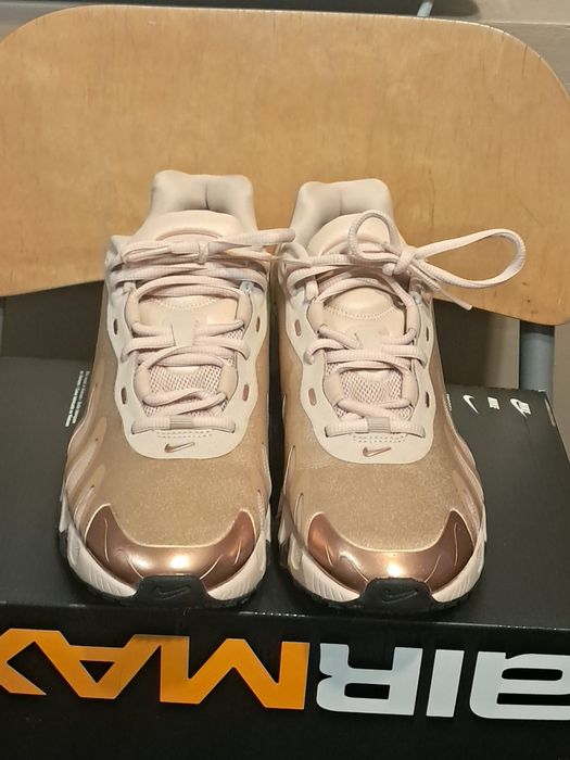 Buty Nike W Air Max DN8