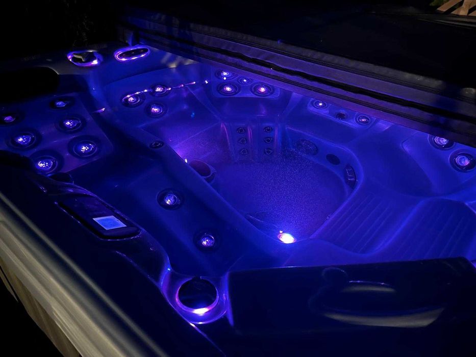 Jacuzzi ogrodowe - całoroczne , wanna spa ,