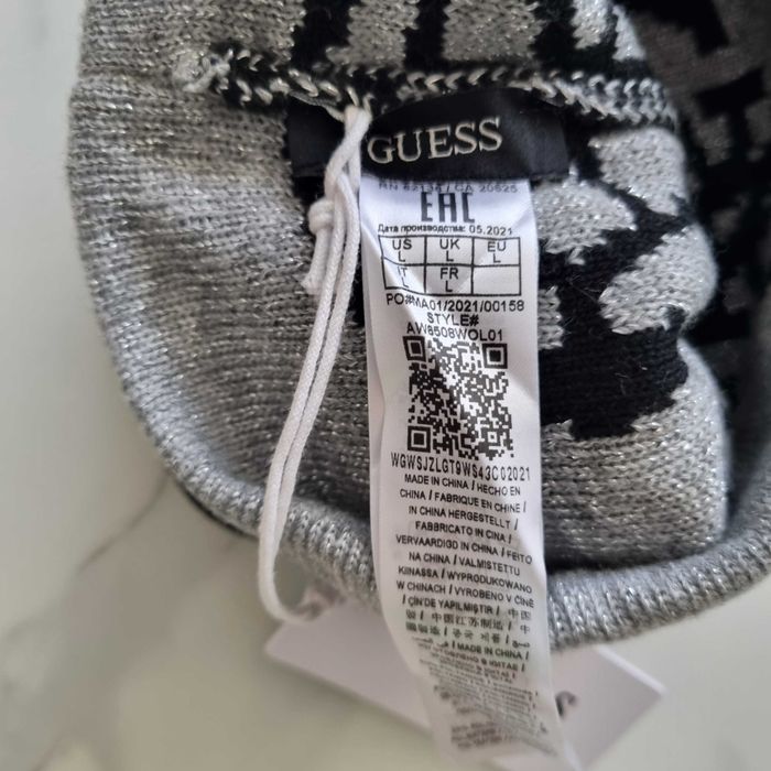 Czapka damska Guess