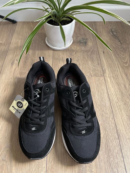 Новые мужские черные спортивные кроссовки Bona размер 41 (26 см)